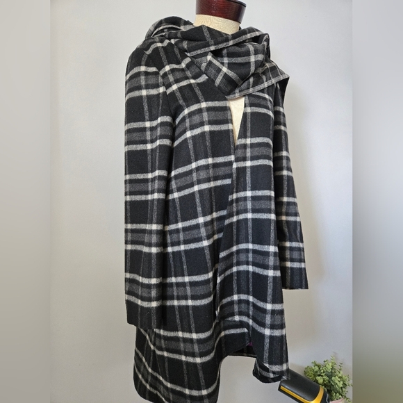 MARIO SERRANI Black, Grey Plaid Wrap Coat, Attached Scarf.Purple Silky Lining.8 - Picture 2 of 15